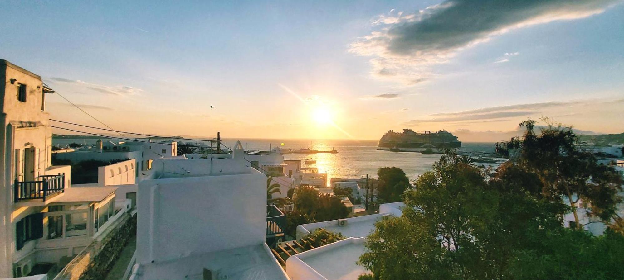 Merriam Mykonos Town Екстериор снимка