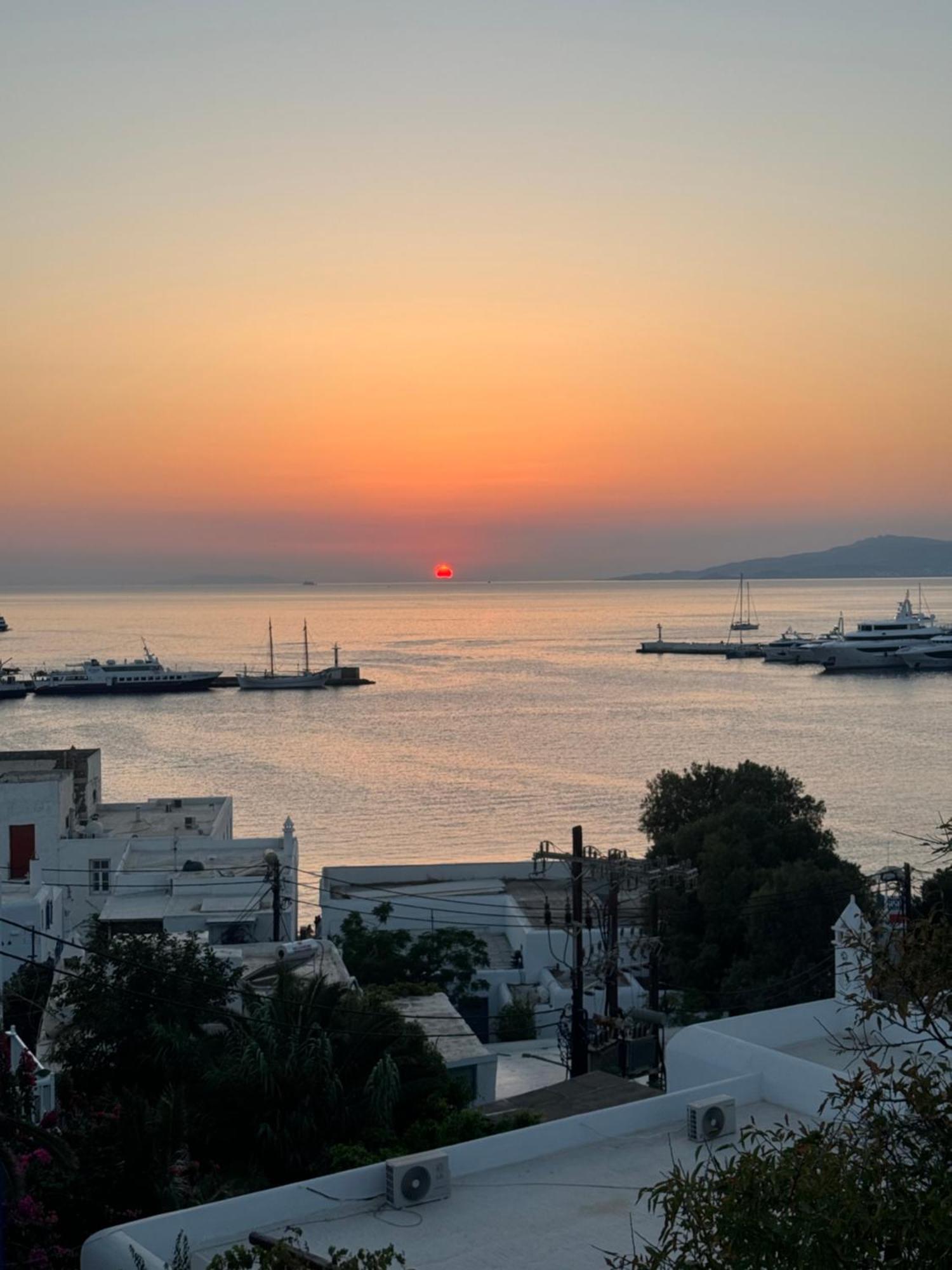 Merriam Mykonos Town Екстериор снимка